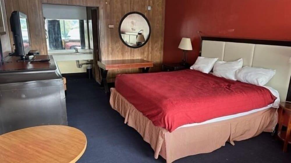 Virginian Motel photo 8