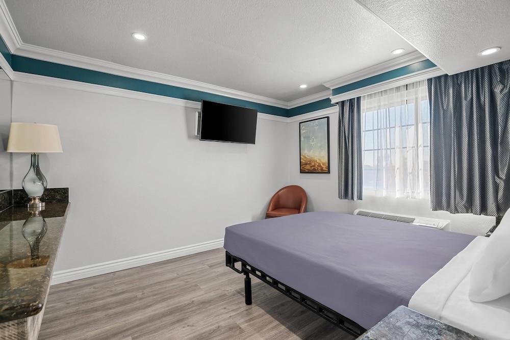 Rodeway Inn Commerce - Los Angeles photo 25
