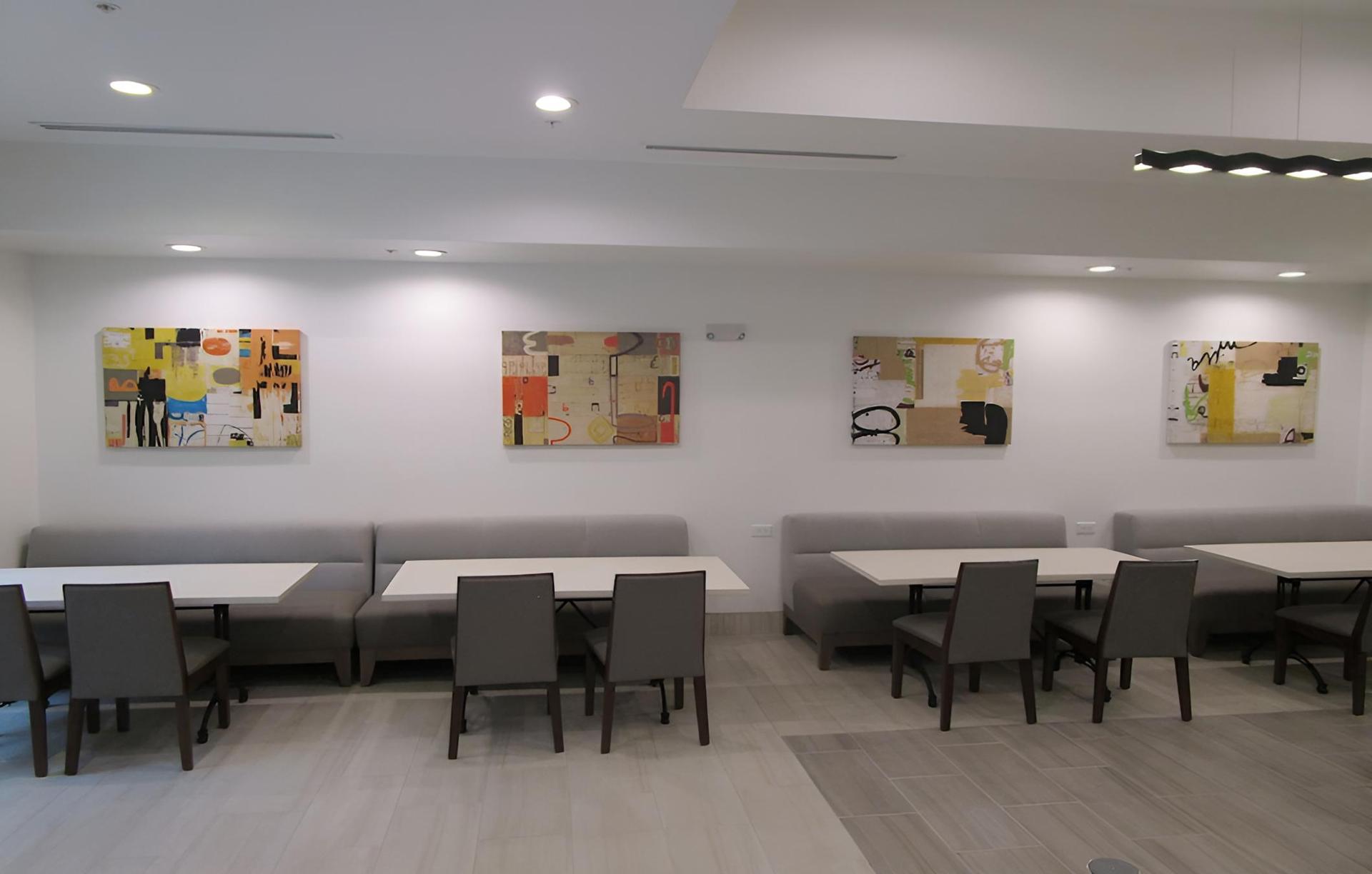 Best Western Plus Bonham photo 12