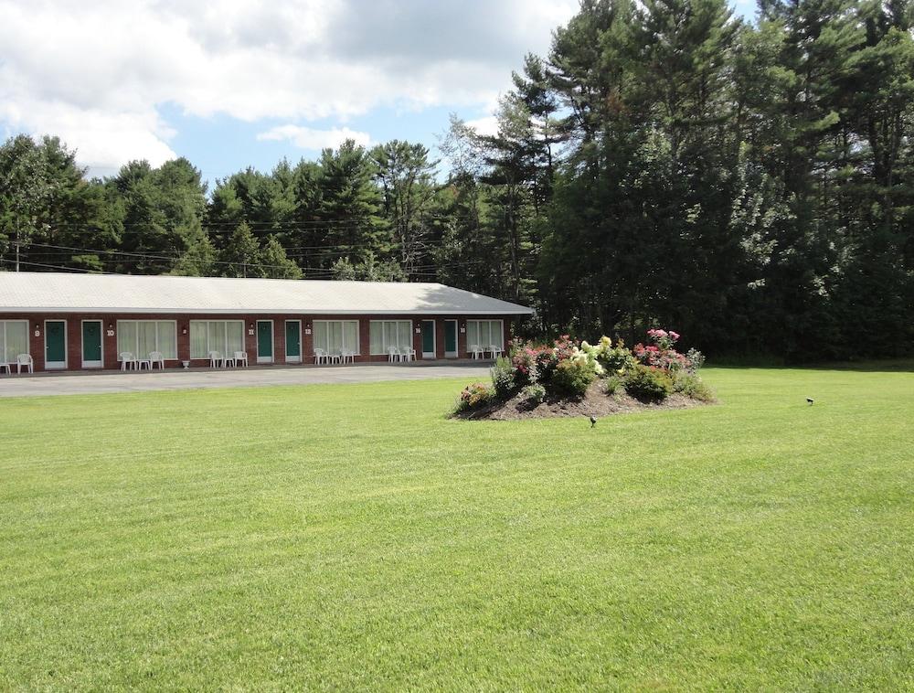 Sara Glen Motel photo 37