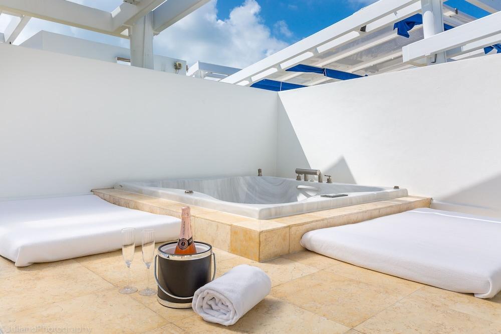 SBV Luxury Ocean Hotel Suites photo 20