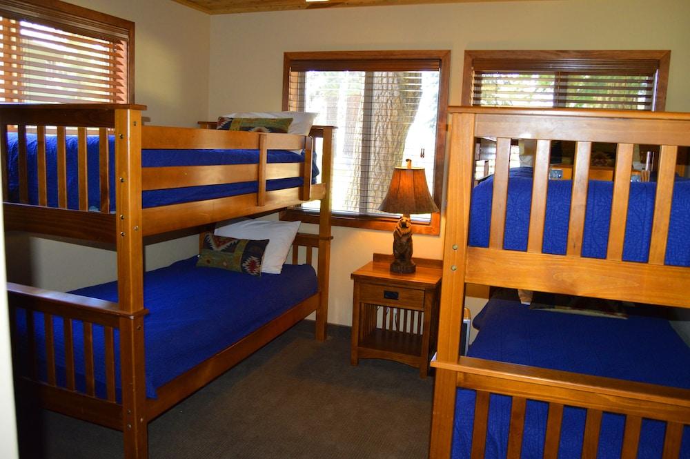 Montecito Sequoia Lodge photo 57