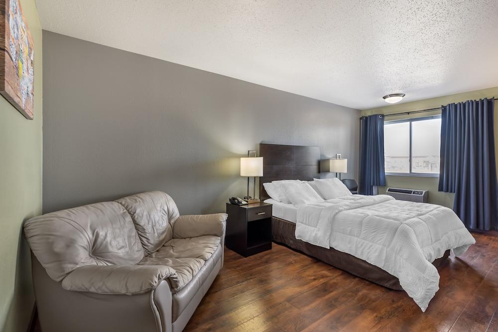 HOTEL FUZION INN & SUITES photo 12
