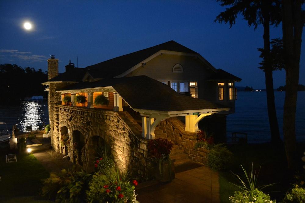 Boathouse Waterfront Lodging photo 27