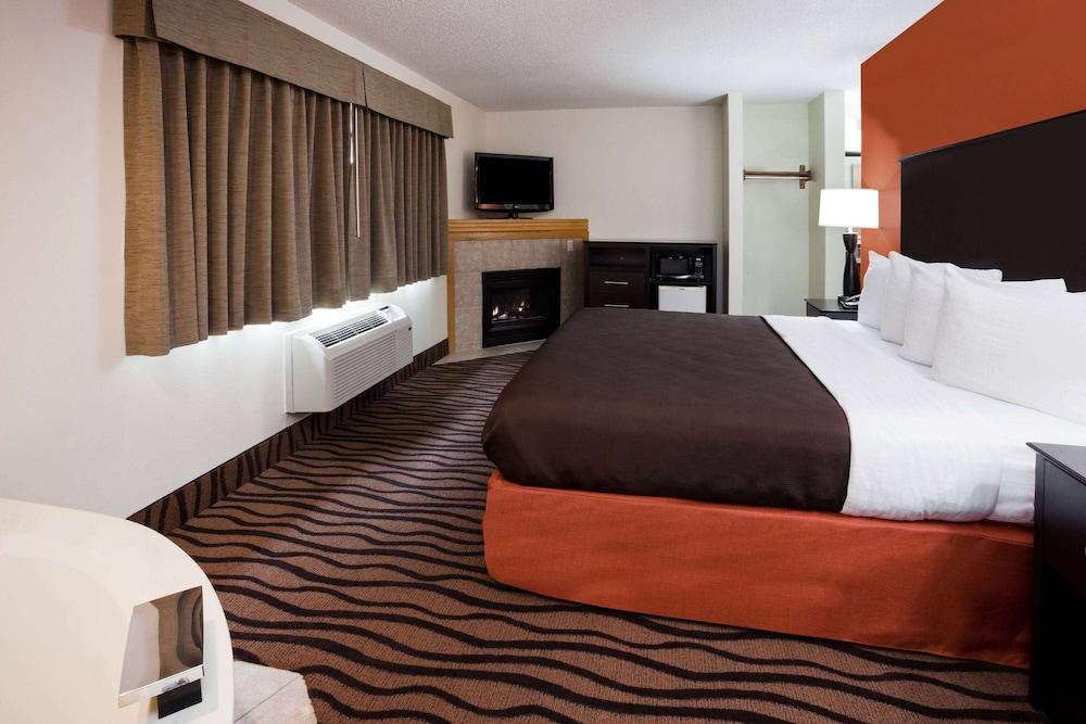 AmericInn by Wyndham Mora photo 6