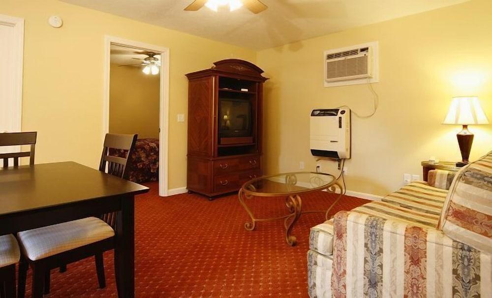 Exit 5 Resort & Condominium photo 60