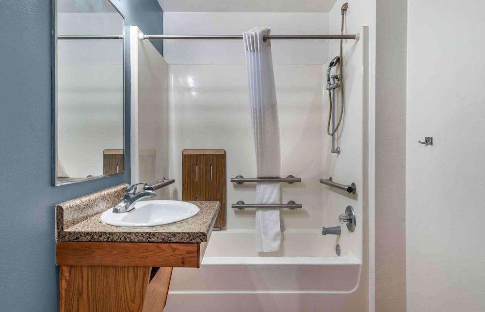 Extended Stay America Select Suites - Laredo photo 15