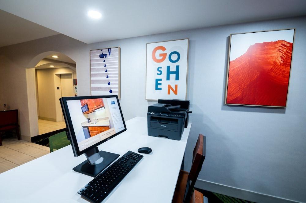 Holiday Inn Express Hotel & Suites Goshen by IHG photo 48