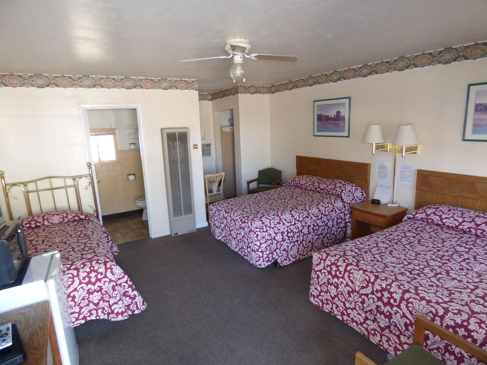 Rainbow Inn & Cottages photo 20