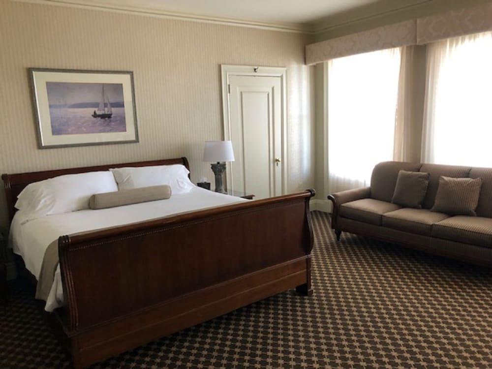 OceanCliff Hotel photo 10