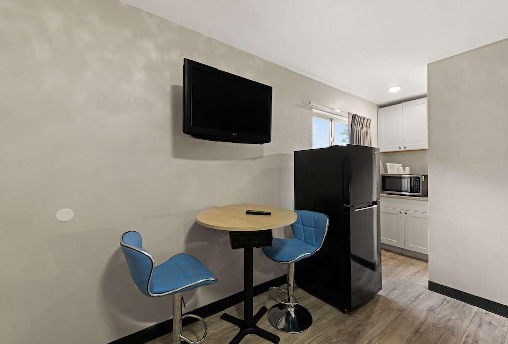 Rodeway Inn Charlotte Independence Blvd. photo 20