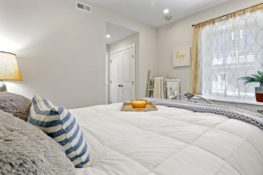 Seaport Oasis photo 40