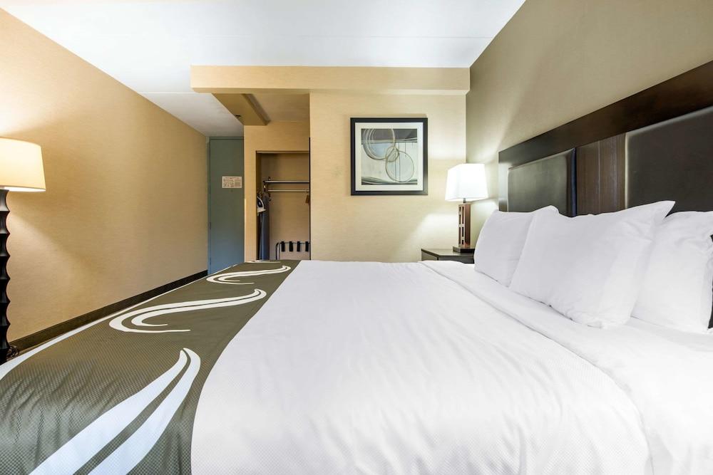 Quality Inn & Suites Charleston - Civic Center photo 17