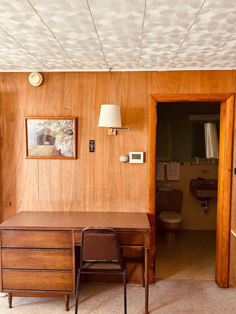 Mollyockett Motel & Swim Spa photo 3
