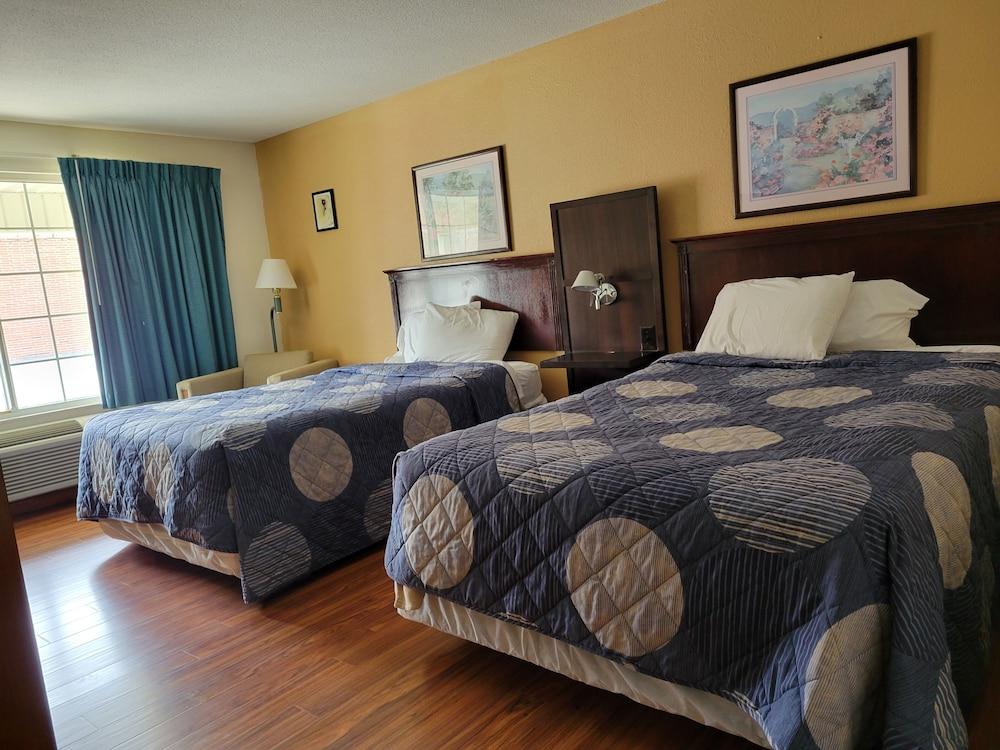 Surrey Inn Ashland photo 36
