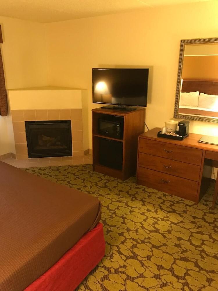 AmericInn by Wyndham Appleton North/Little Chute photo 20
