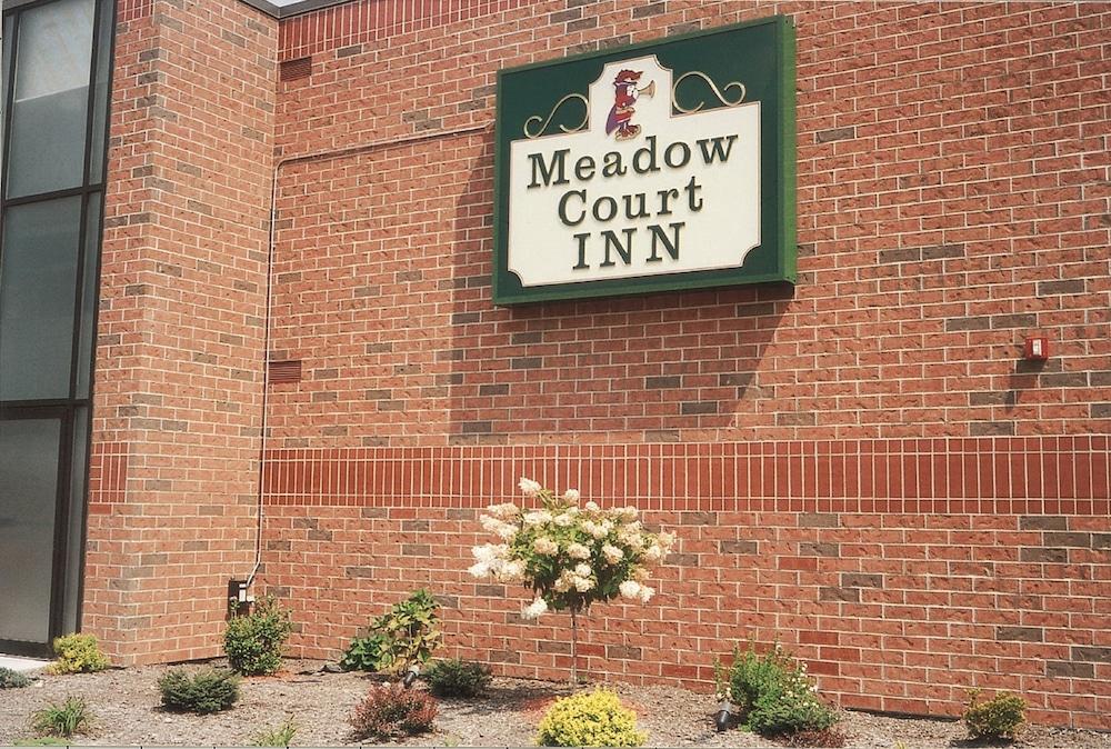 Meadow Court Inn photo 1