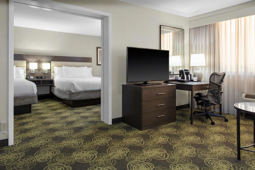 Hilton Garden Inn Reagan National Airport photo 28