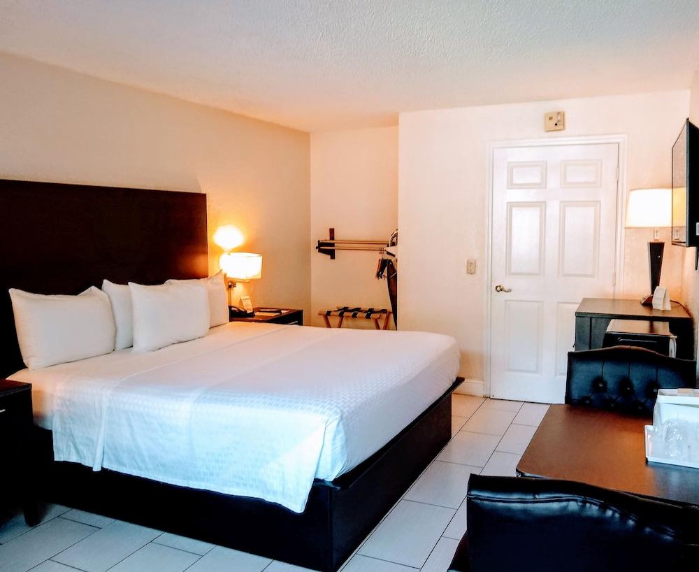 Red Carpet Inn Airport and Cruise Port Hotel Fort Lauderdale photo 19