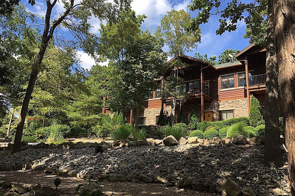 Stonewater Cove photo 26