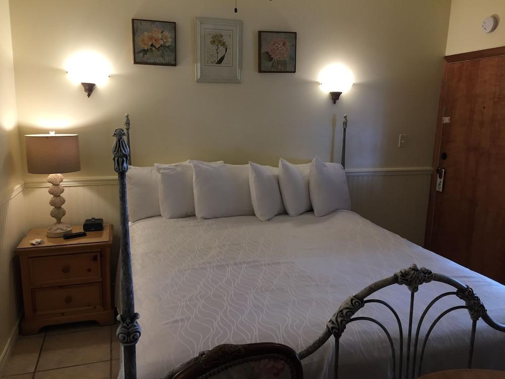 Seacrest Inn photo 9