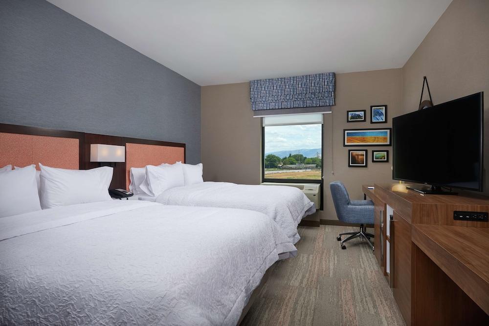Hampton Inn by Hilton Burley photo 8