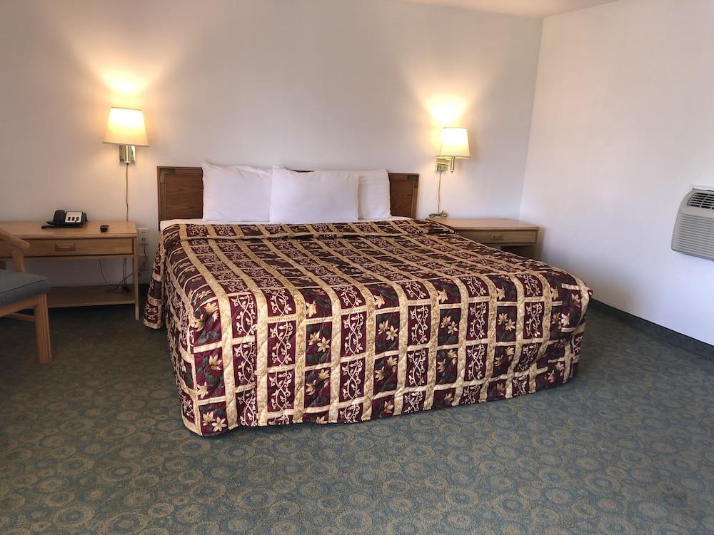 Deep Well Motel photo 5