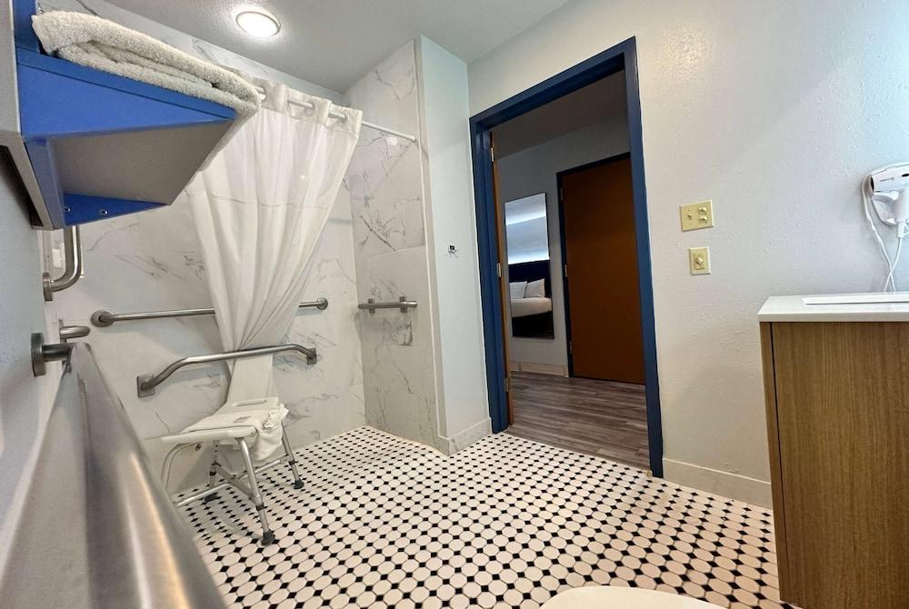 Microtel Inn by Wyndham Gallup photo 28