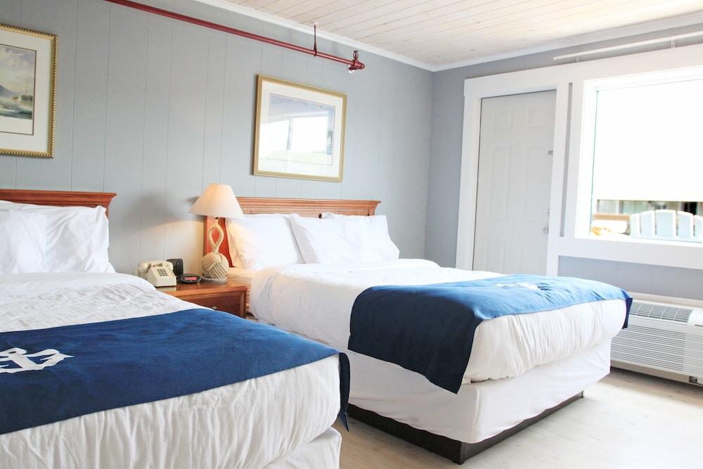 Fishermans Wharf Inn photo 11
