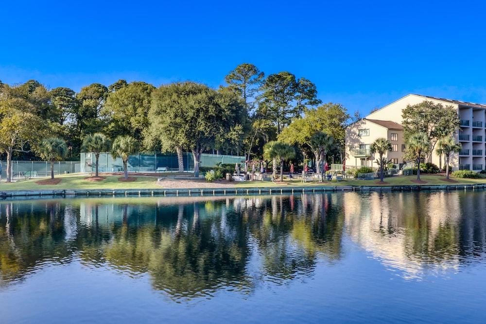Island Club photo 75