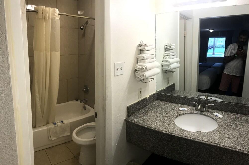 Texas Inn photo 12