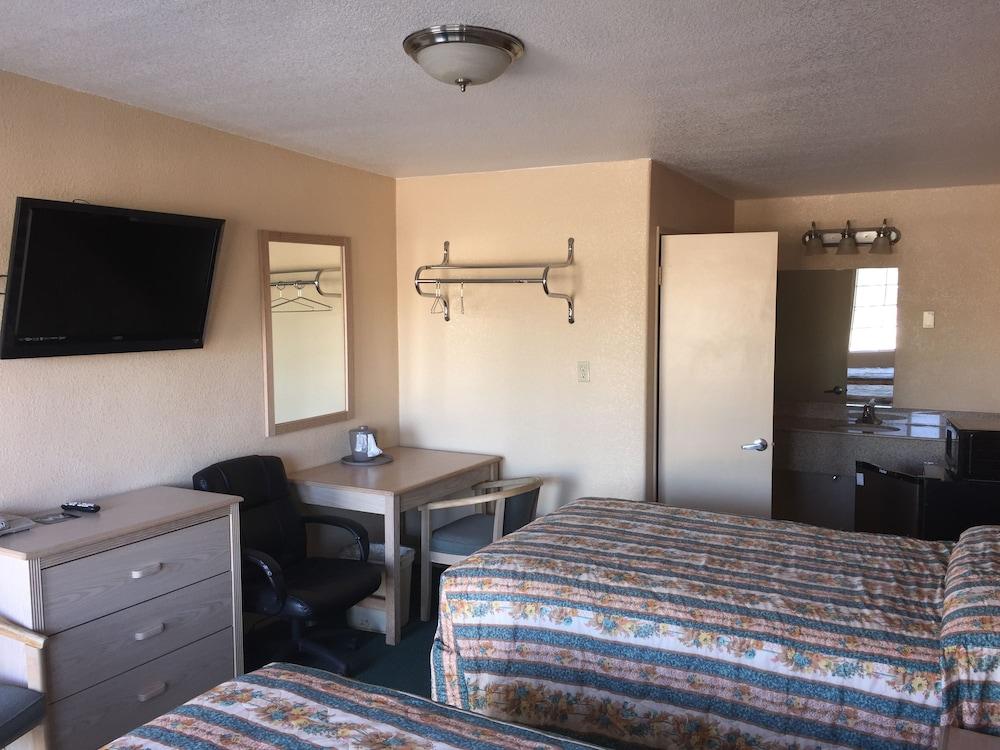 Desert Inn photo 6
