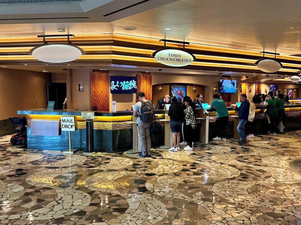 Rio Hotel & Casino, a Destination by Hyatt Hotel photo 2