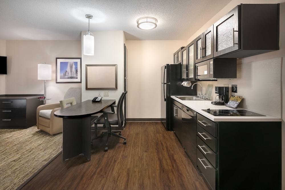 Candlewood Suites Washington Dulles Sterling by IHG photo 32