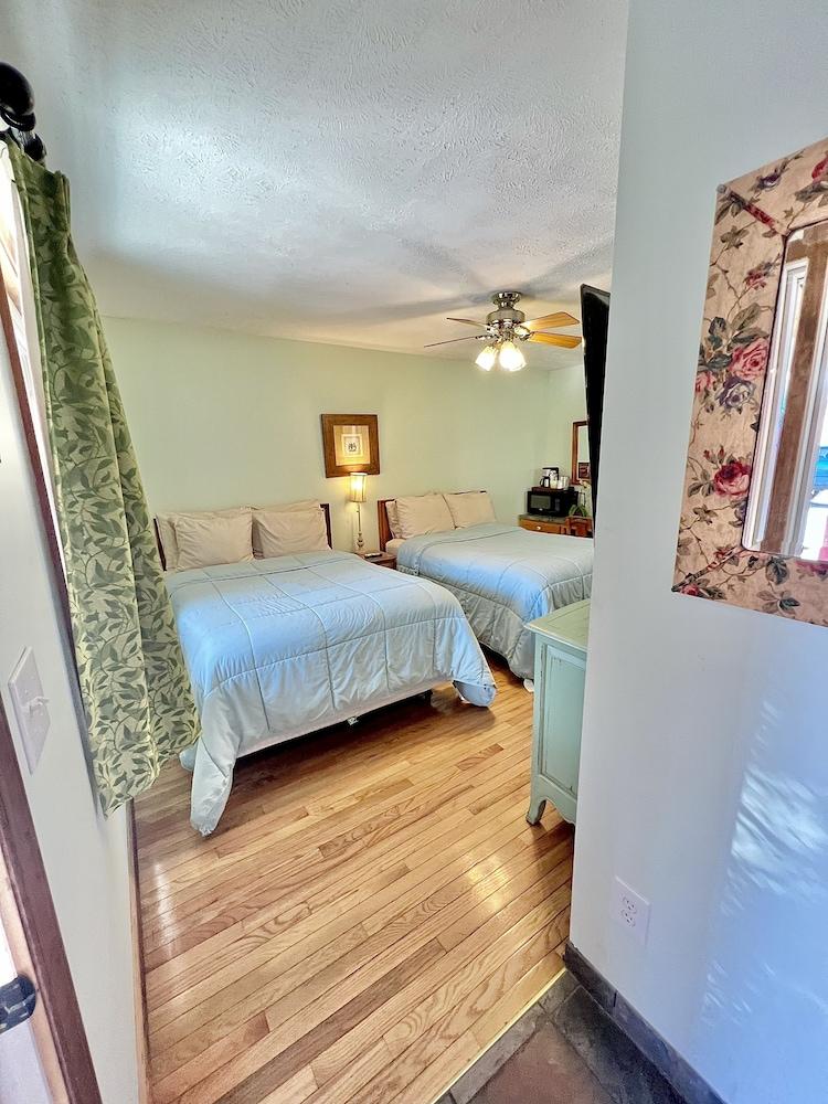 The Homestead Inn photo 95