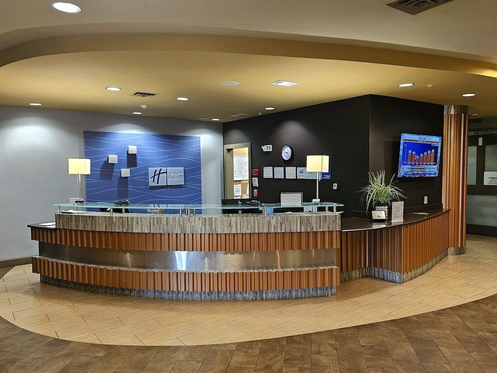 Holiday Inn Express & Suites Perry-National Fairground Area #34 by IHG photo 70