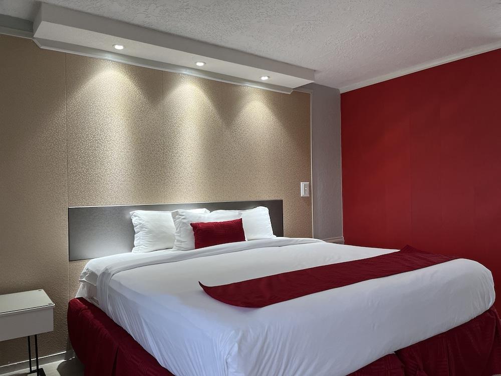 Travelodge by Wyndham Orlando / Heart of International Drive photo 16