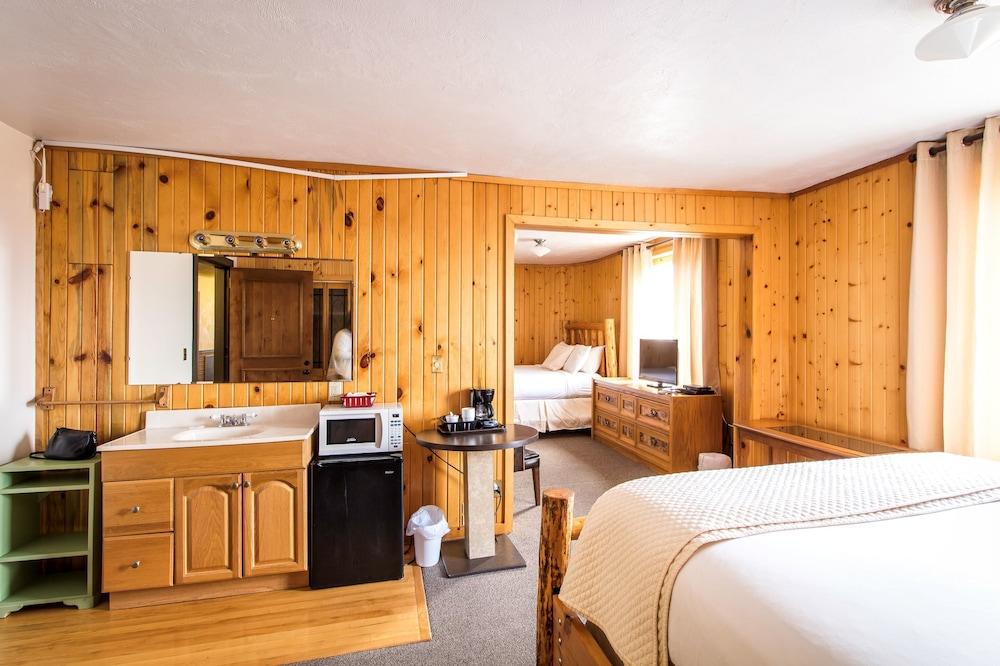 Colter's Lodge photo 31