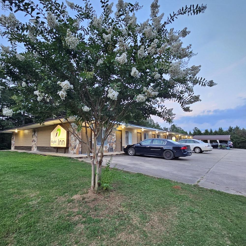 The Night Inn photo 4