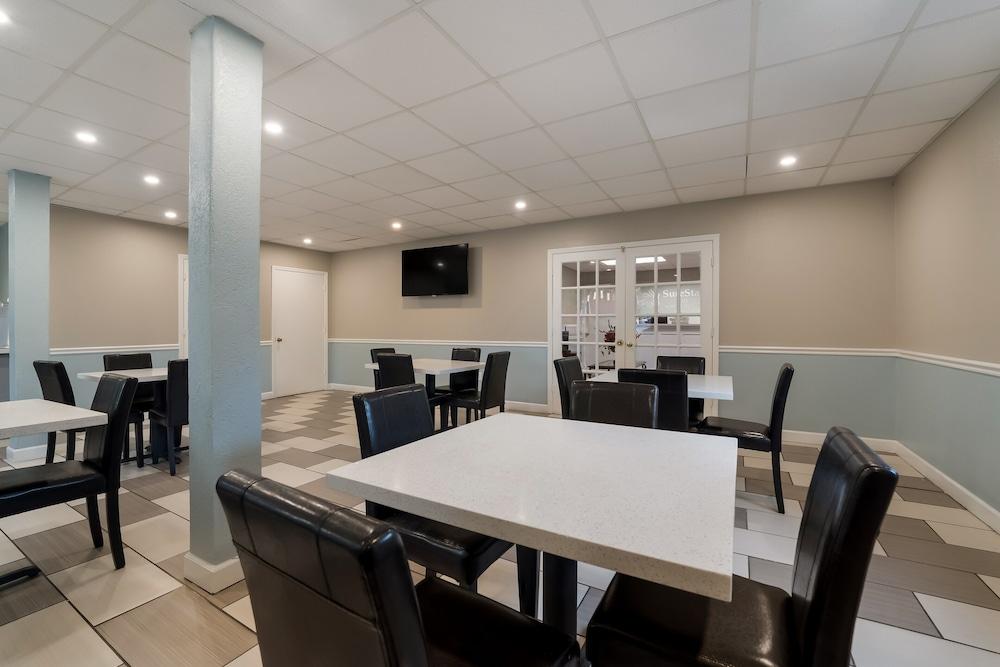 SureStay Hotel by Best Western Columbus Downtown photo 23