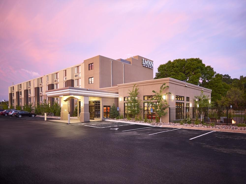 LivINN Hotel St. Paul – I-94 – East 3M Area photo 13