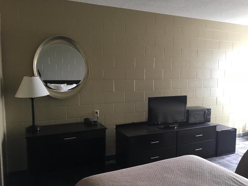 Sunlac Inn photo 7