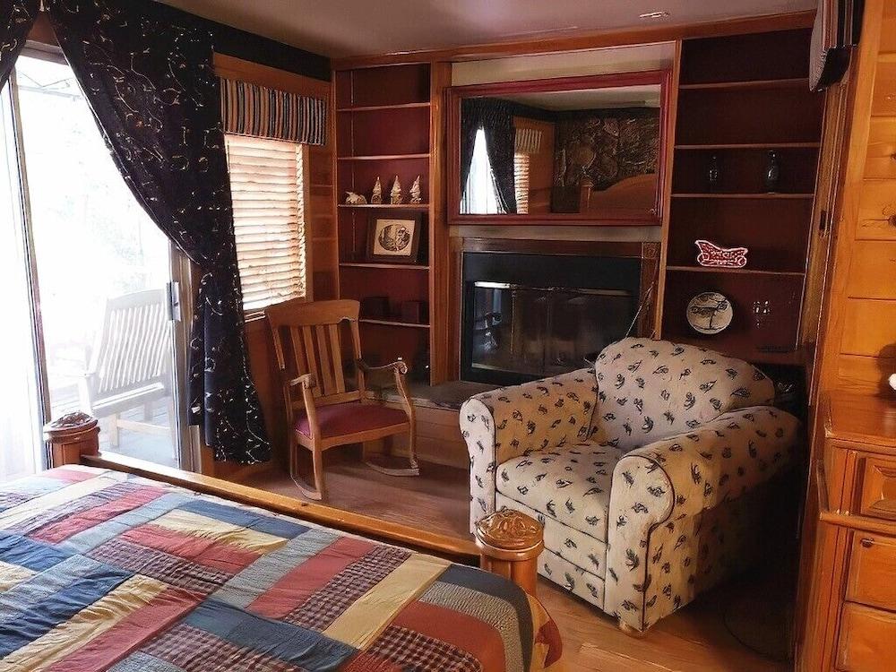 Eagle's Nest Lodge photo 38