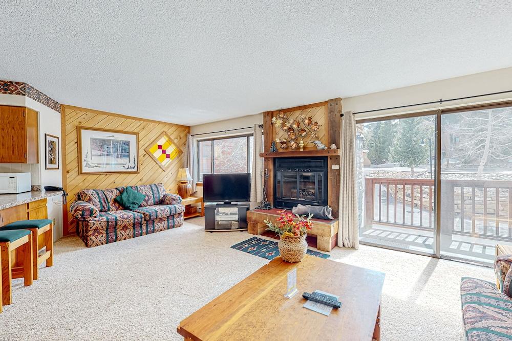 Pine Ridge Condominiums photo 28