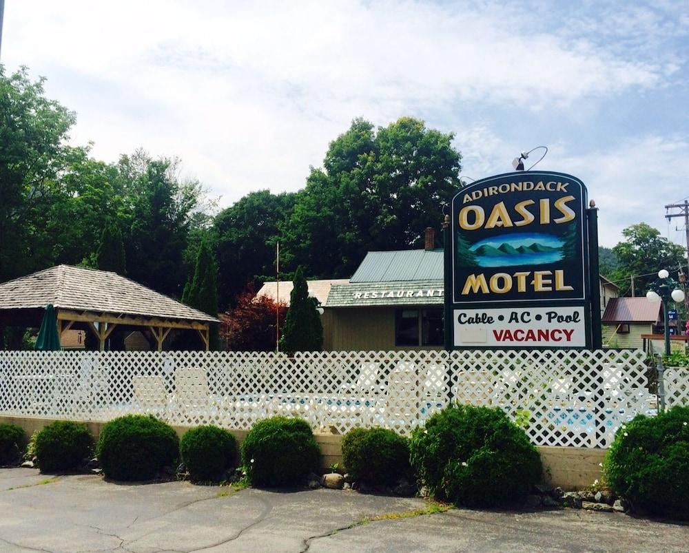 Adirondack Oasis Motel photo 5