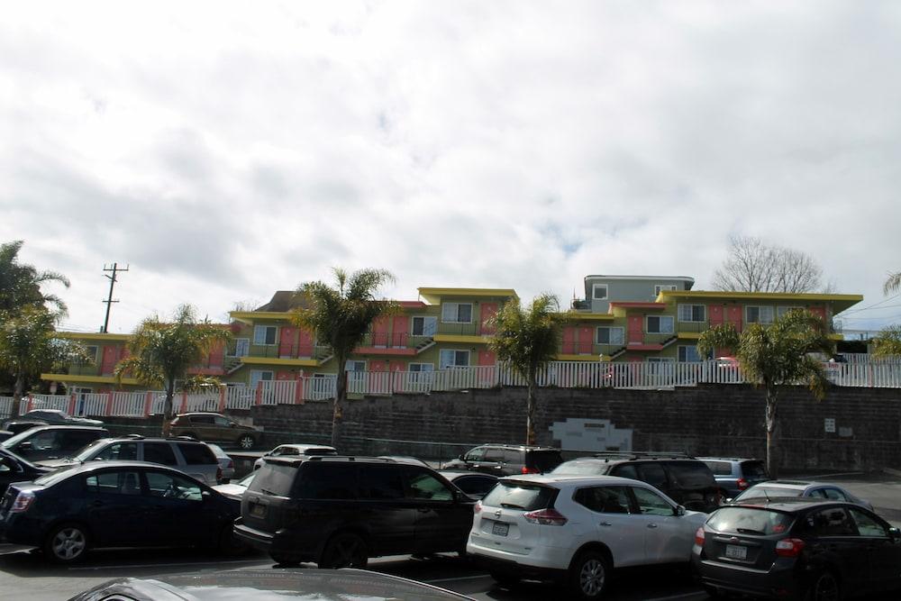 Fireside Inn Santa Cruz photo 46
