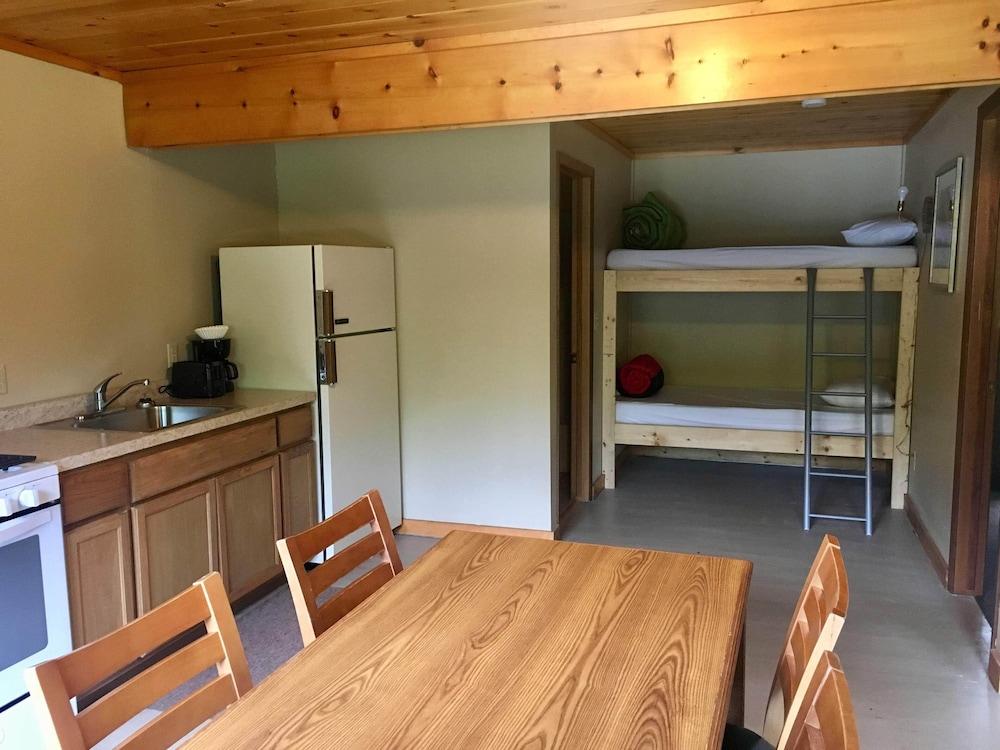 Hanging Horn Lakeside Resort photo 90