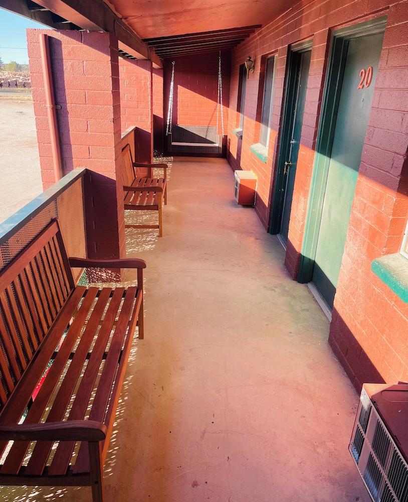 Canyons Edge Route 66 Motel photo 6
