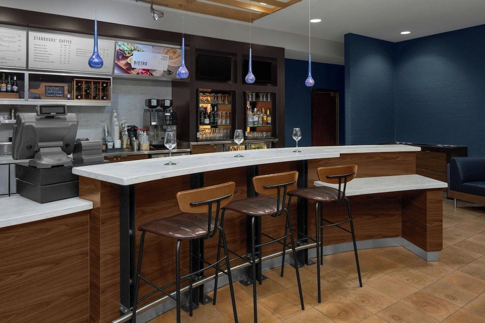 Courtyard by Marriott Tampa Oldsmar photo 46