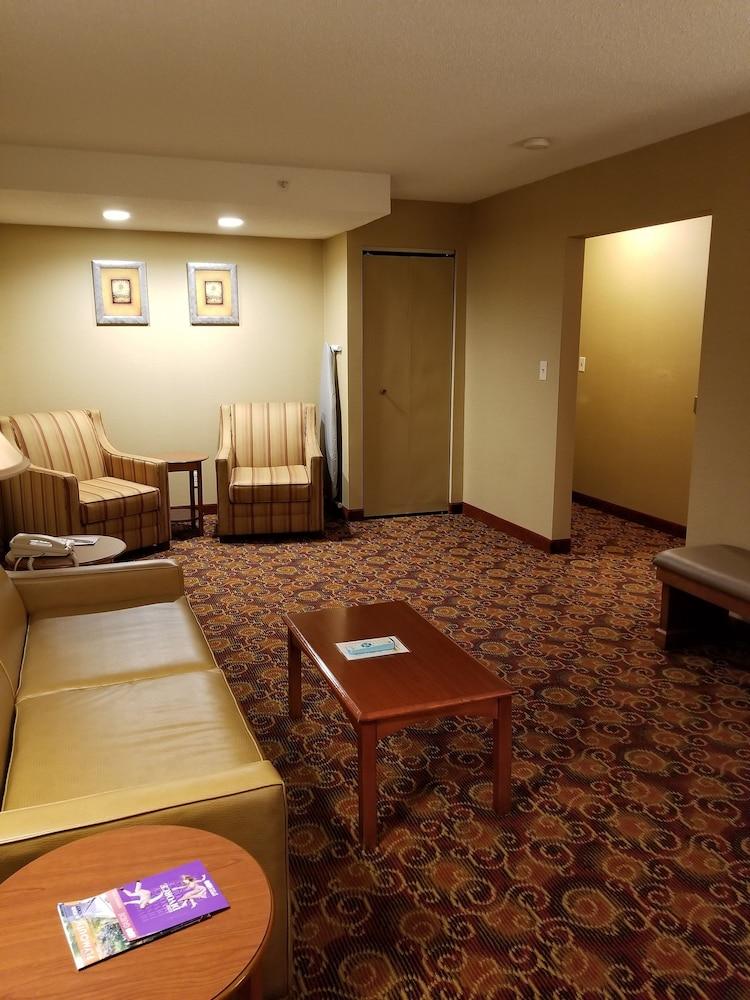 Best Western The Inn at Sharon/Foxboro photo 7